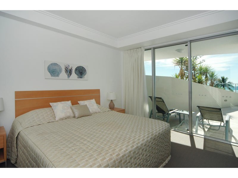 Coolangatta QLD 4225