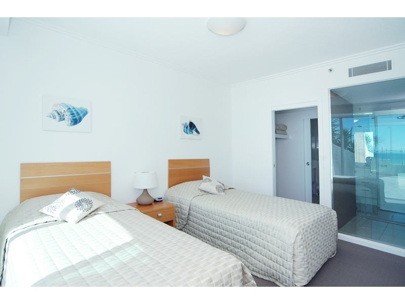 Coolangatta QLD 4225