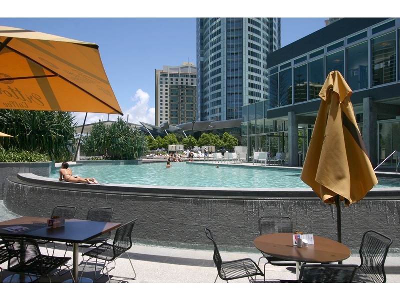2006/3011 Gold Coast Highway, Surfers Paradise QLD 4217