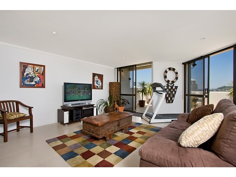 7E 3-9 Eden Street, Rainbow Bay QLD 4225