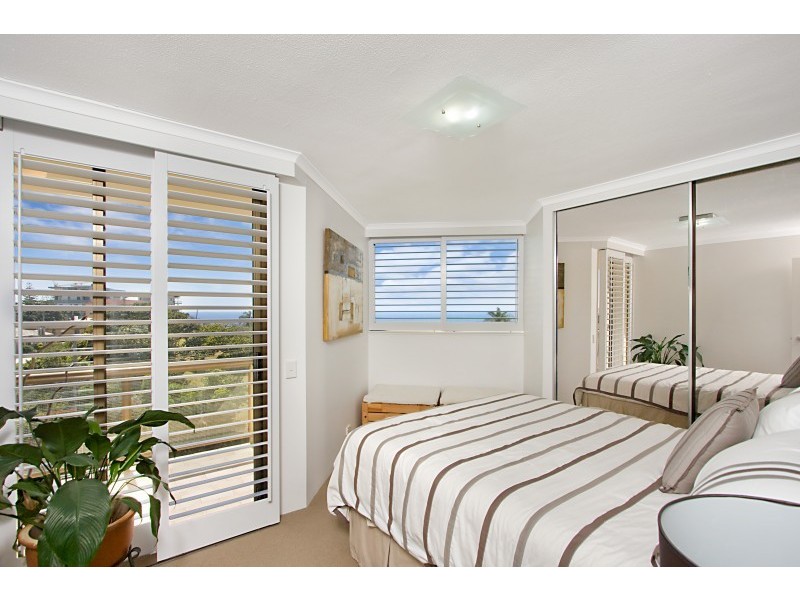7E 3-9 Eden Street, Rainbow Bay QLD 4225