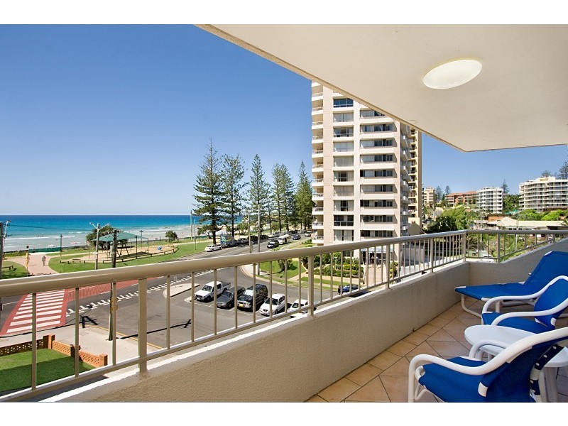 5/3 Ward St, Rainbow Bay QLD 4225