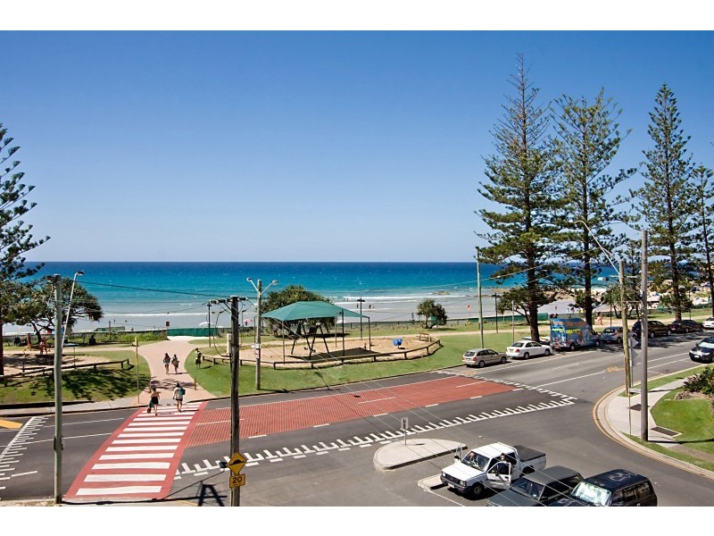 5/3 Ward St, Rainbow Bay QLD 4225