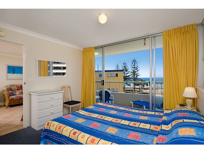 5/3 Ward St, Rainbow Bay QLD 4225