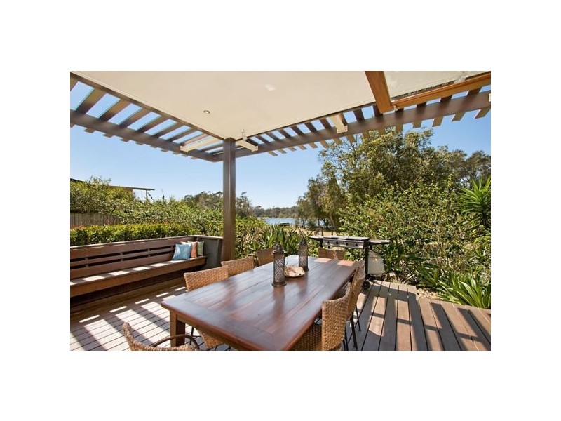 25 Overall Drive, Pottsville NSW 2489