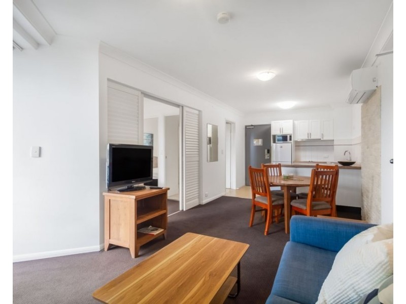 330/99 Griffith Street CALYPSO PLAZA, Coolangatta QLD 4225