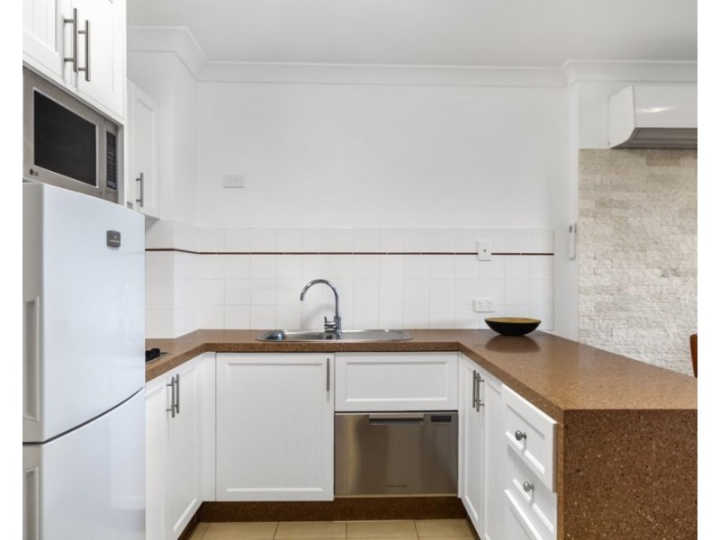 330/99 Griffith Street CALYPSO PLAZA, Coolangatta QLD 4225