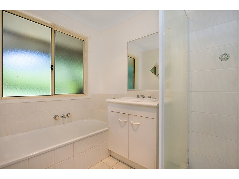 6 Galway Crt, Banora Point NSW 2486