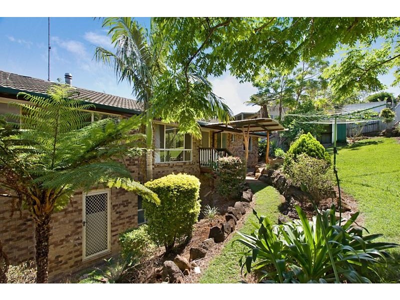6 Galway Crt, Banora Point NSW 2486
