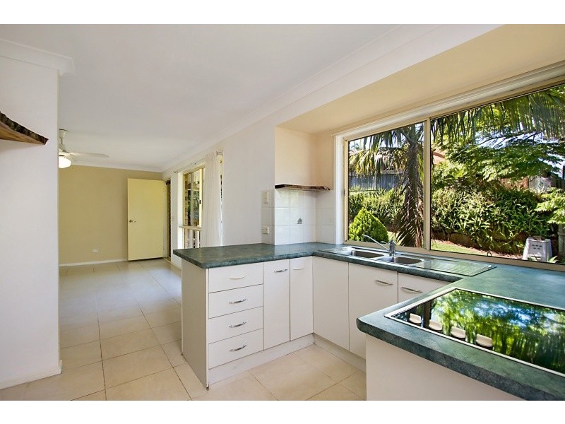 6 Galway Crt, Banora Point NSW 2486
