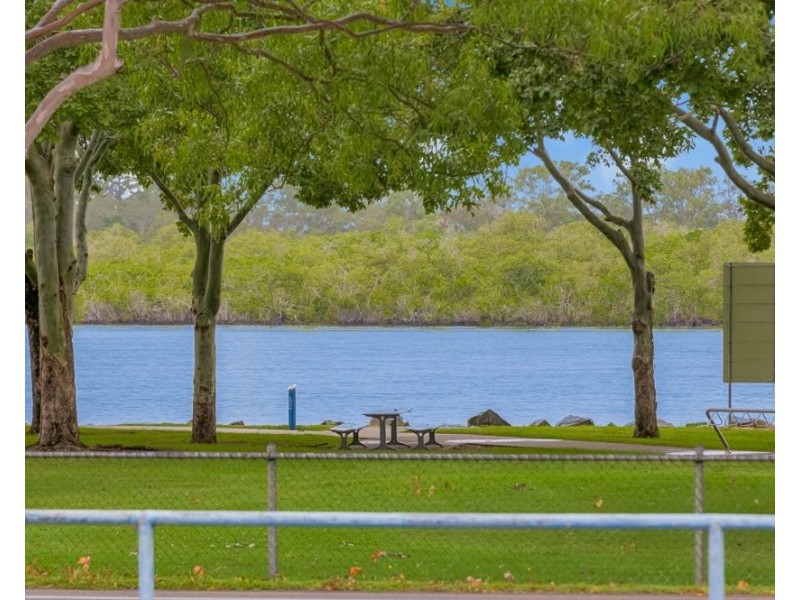 71 Kennedy Drive, Tweed Heads NSW 2485