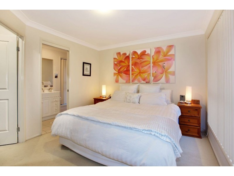 11  Donegal Place, Banora Point NSW 2486