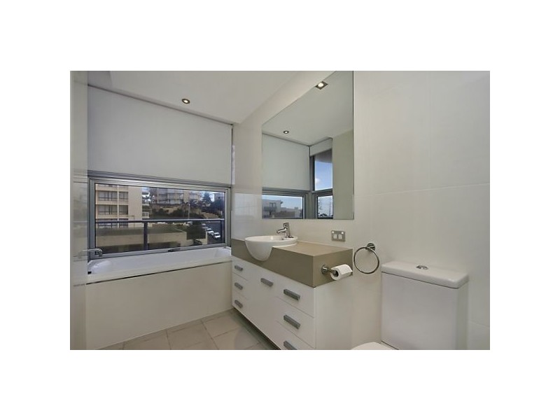 5/11 Eden Ave, Rainbow Bay QLD 4225