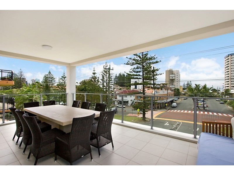 2/32 Boundary St, Rainbow Bay QLD 4225