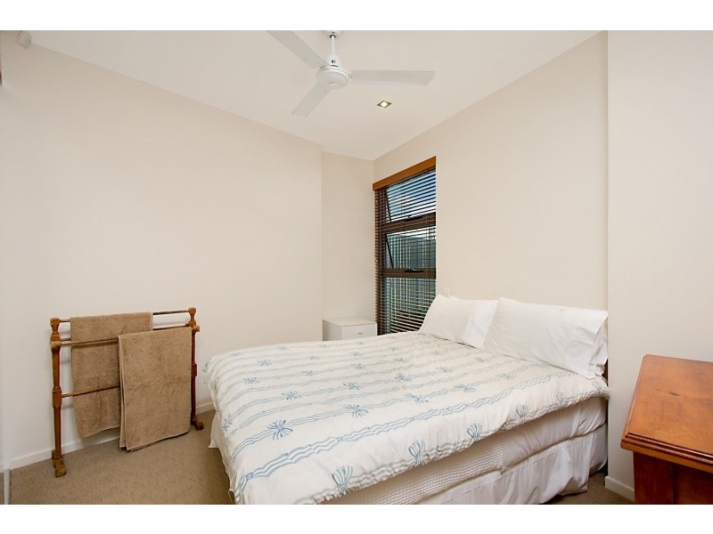 2/32 Boundary St, Rainbow Bay QLD 4225