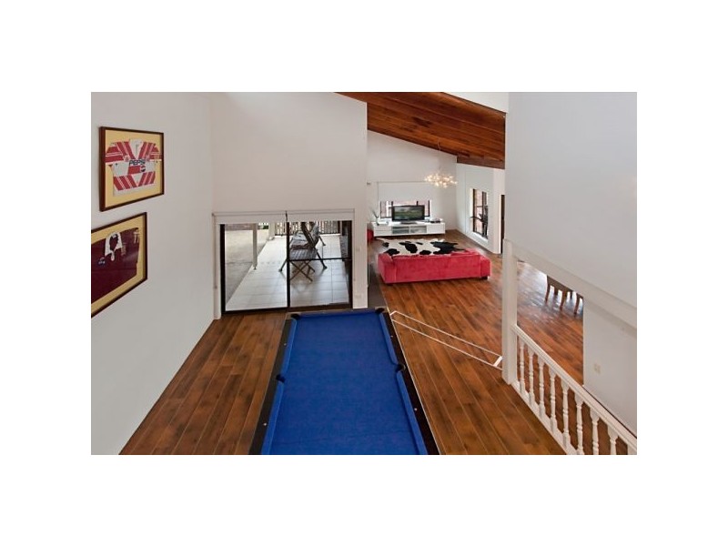 9 James Cook Dr, Banora Point NSW 2486