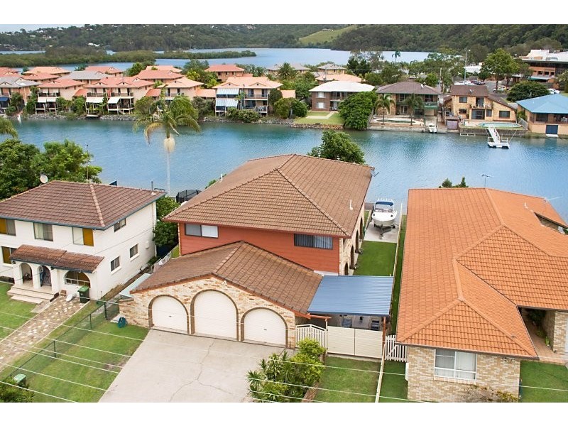 76 Jacaranda Ave, Tweed Heads NSW 2485