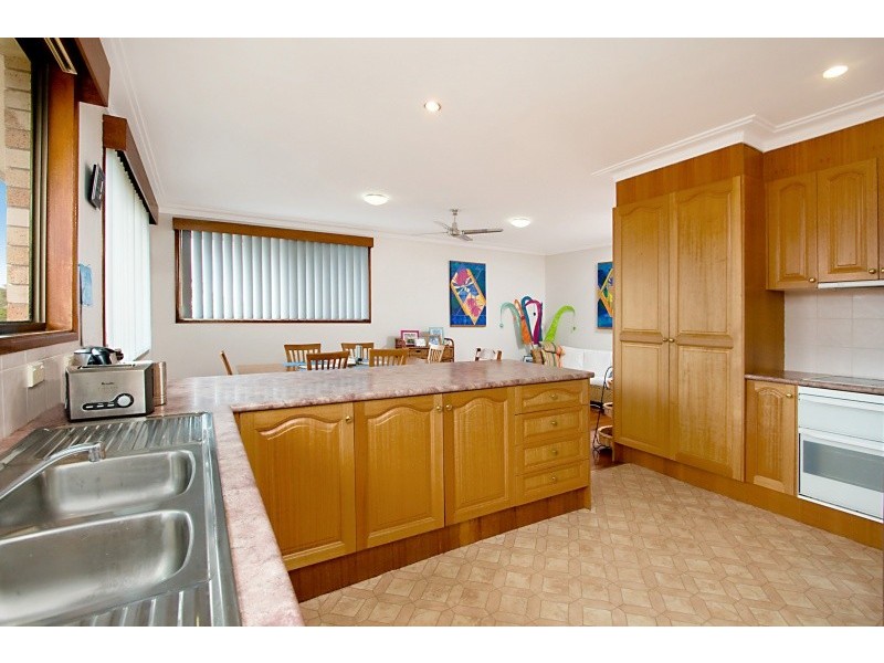 76 Jacaranda Ave, Tweed Heads NSW 2485