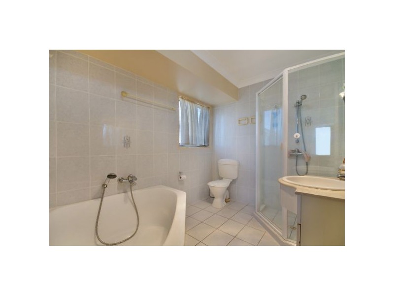 100 Ash Drive, Banora Point NSW 2486
