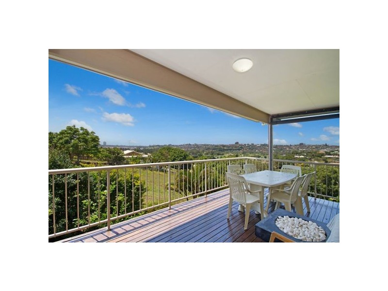 100 Ash Drive, Banora Point NSW 2486