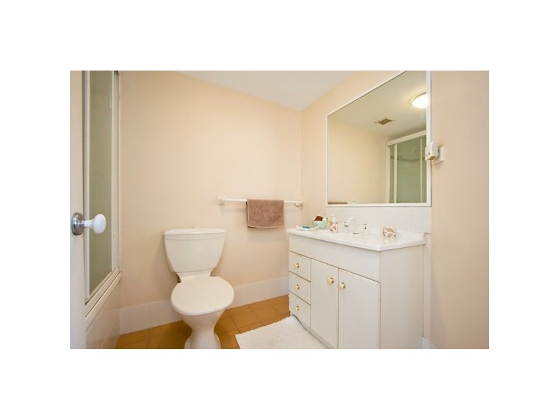 6/5 Ocean Street, Kirra QLD 4225
