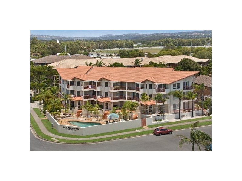 6/5 Ocean Street, Kirra QLD 4225