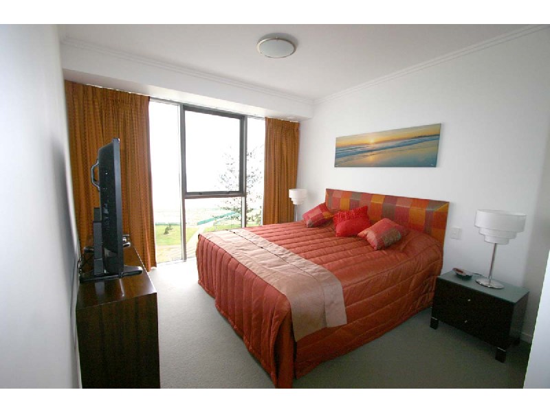 Coolangatta QLD 4225