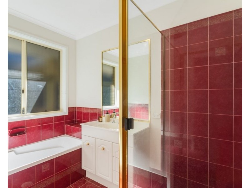 11 Champagne Drive, Tweed Heads South NSW 2486