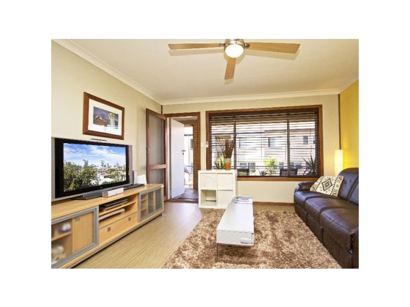 2/46 Garrick Street, Coolangatta QLD 4225