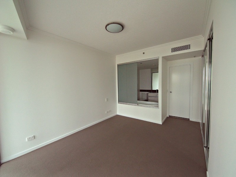 307/110 Marine parade Reflections 2, Coolangatta QLD 4225