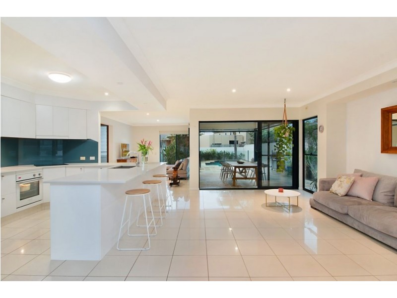 22 Korina Avenue, Coolangatta QLD 4225