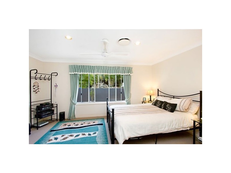 64 Cominan Avenue, Banora Point NSW 2486