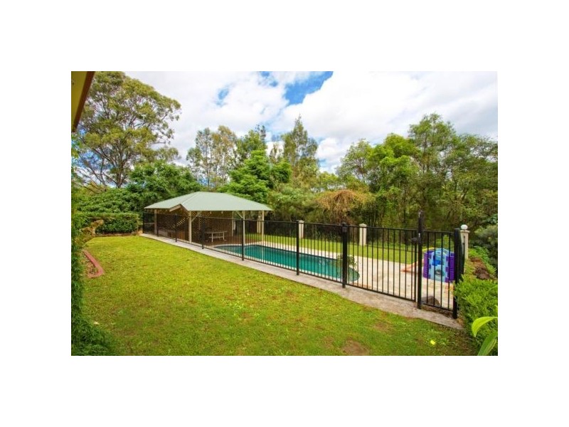 4 Shady Lane, Banora Point NSW 2486