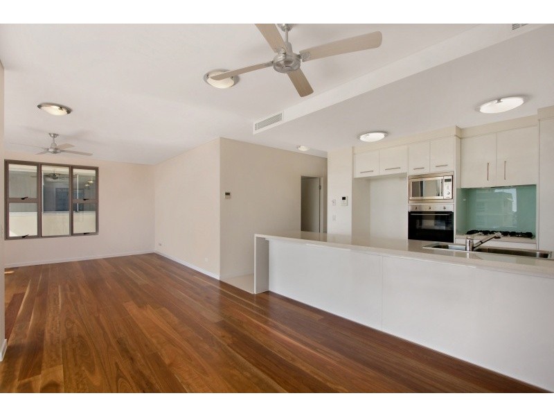 3/20 Hill Street, Rainbow Bay QLD 4225