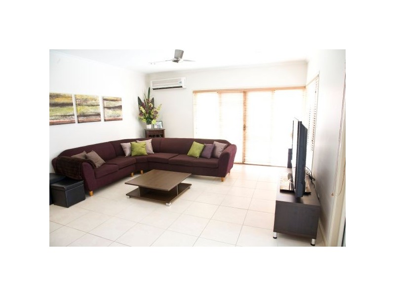 25 Traminer Court, Banora Point NSW 2486