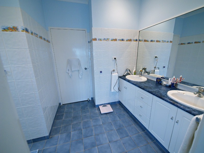 15 Mountain View Espl, Bilambil Heights NSW 2486
