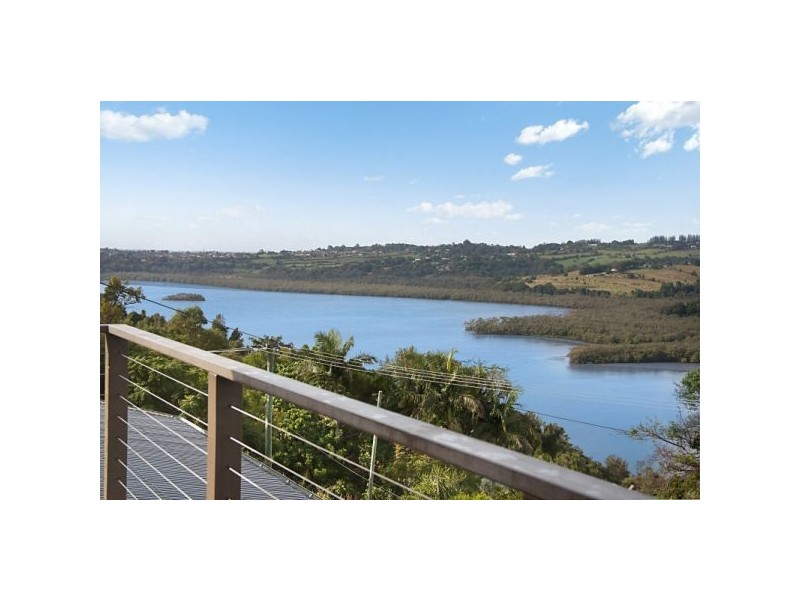 6 Broadwater Esplanade, Bilambil Heights NSW 2486