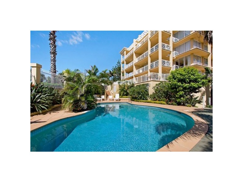 6/1 Tweed Terrace, Rainbow Bay QLD 4225