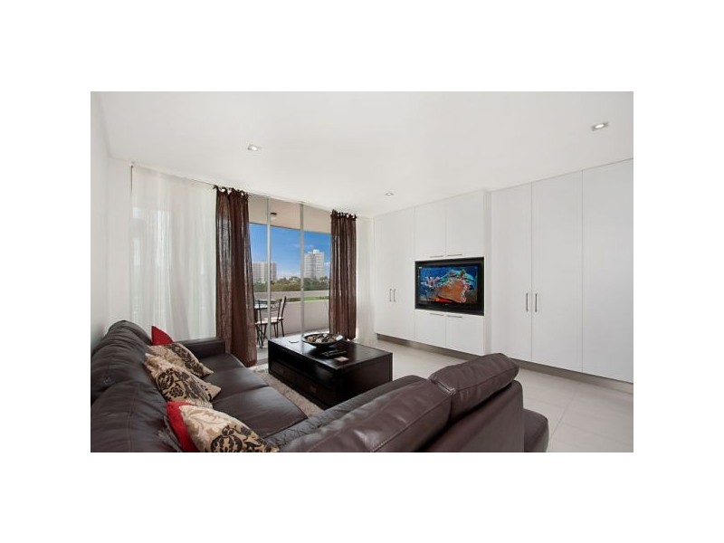 11/21 Dixon Street, Coolangatta QLD 4225