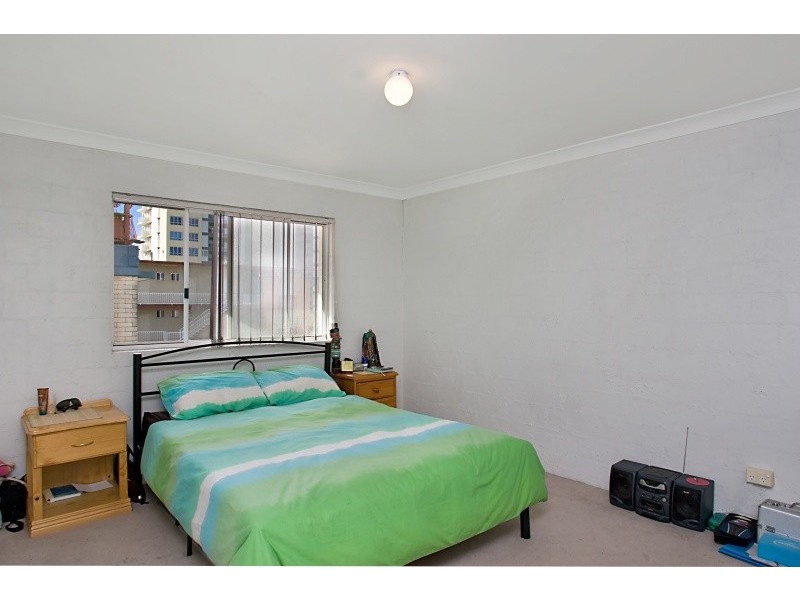 8/18 Garrick Street, Coolangatta QLD 4225