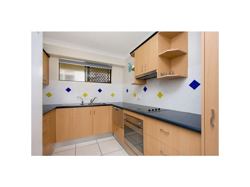 7/7 Eden Avenue, Rainbow Bay QLD 4225