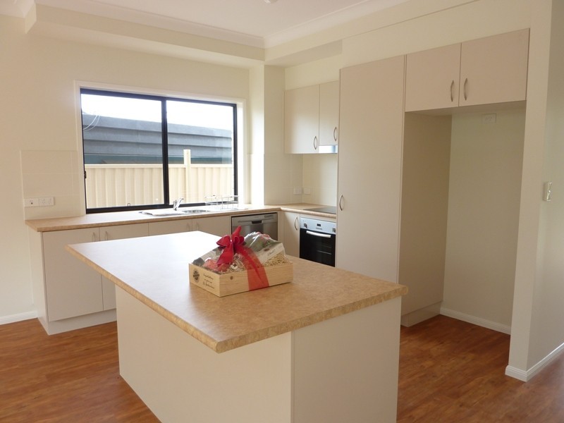 2/92 Sunset Blvd, Tweed Heads West NSW 2485