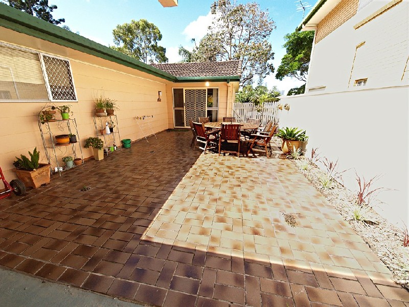 11 Kent St, Coolangatta QLD 4225