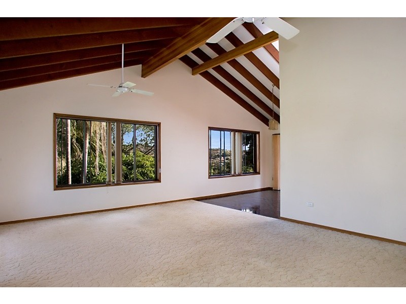 9 Castlecrag Avenue, Banora Point NSW 2486