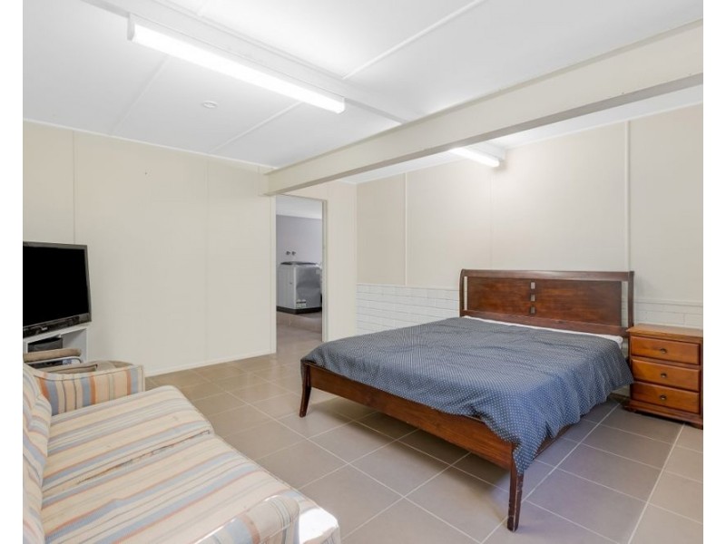 41 Stapylton Street, Coolangatta QLD 4225