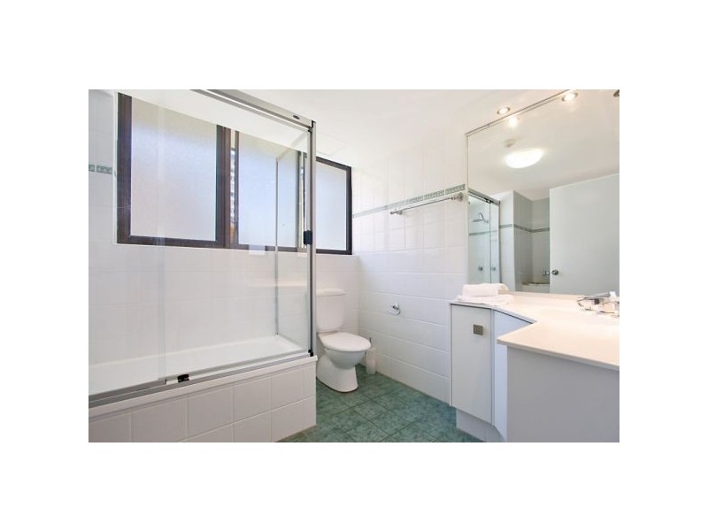 1A 166 Marine Parade, Rainbow Bay QLD 4225