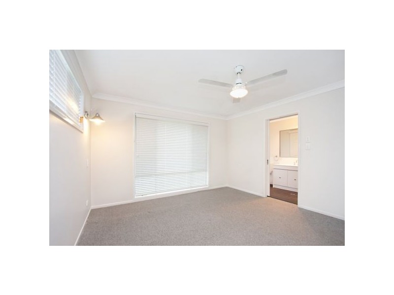 4  Tiller, Currumbin Waters QLD 4223