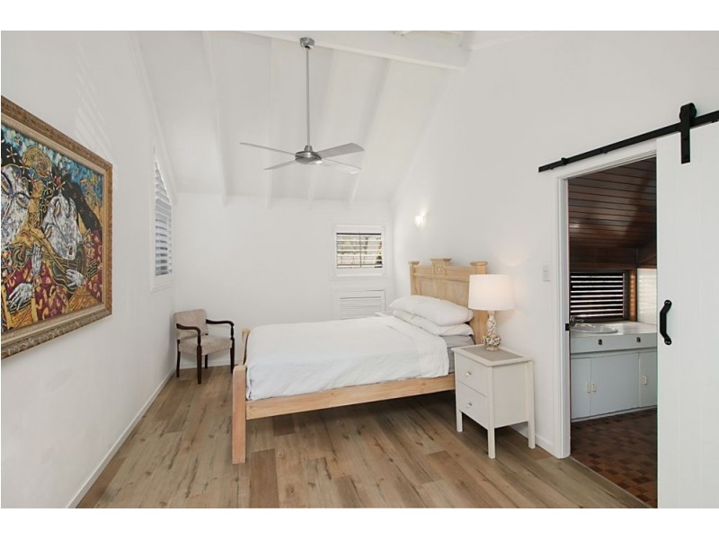 21 Lansell Avenue, Currumbin QLD 4223