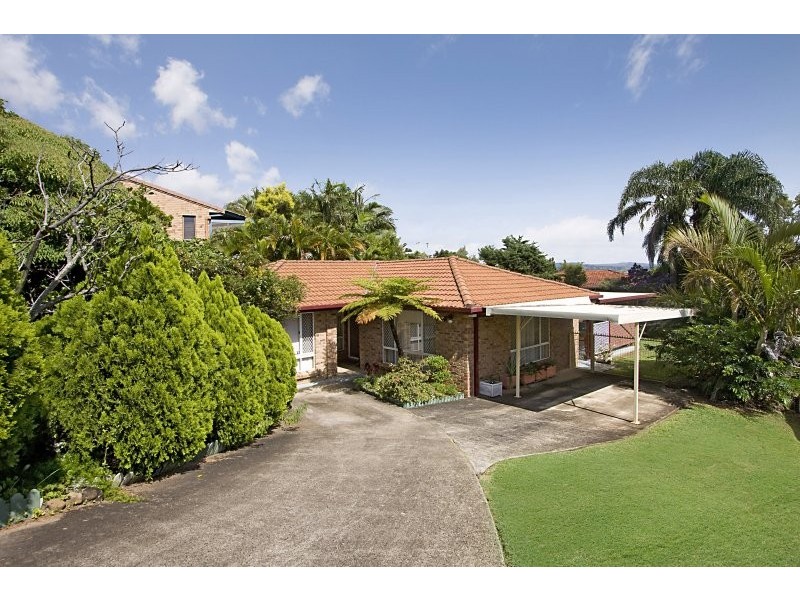 15 Widgee Avenue, Banora Point NSW 2486