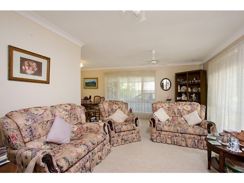 15 Widgee Avenue, Banora Point NSW 2486